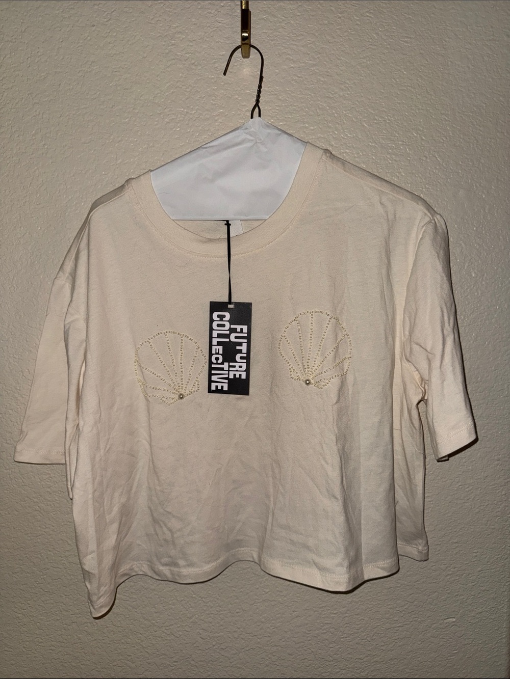 Future Collective Cream Shell-Detail Cropped Tee